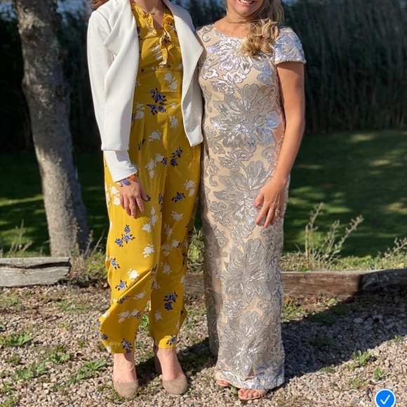 Matching Yellow Set Pants and Blouse - Picture 9 of 12